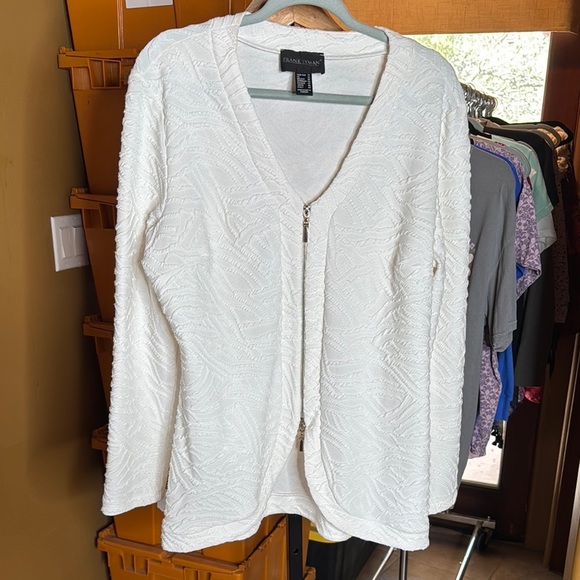 Frank Lyman Textured Zip Long Cream Cardigan Size 14 - Picture 1 of 7
